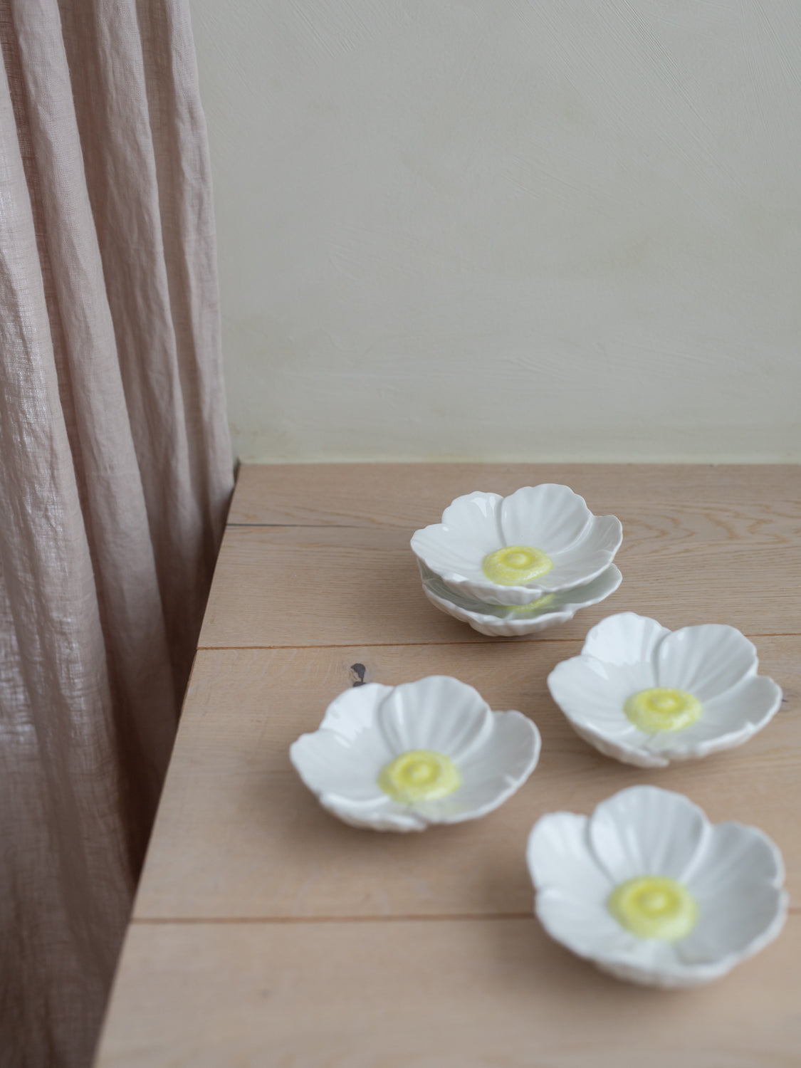 Porselensgarasjen | Håndlagd blomst