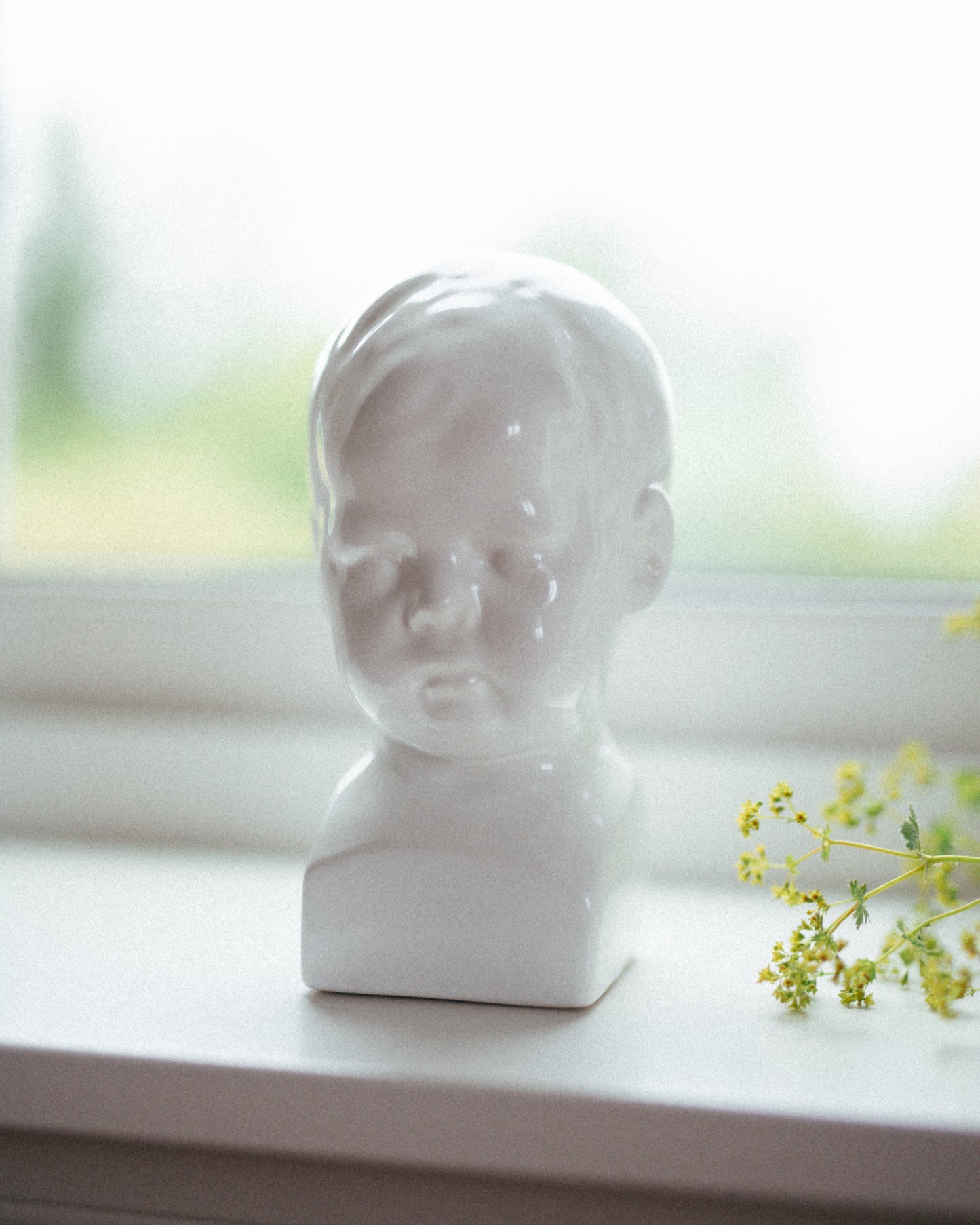 Byste/skulptur «barnehode»